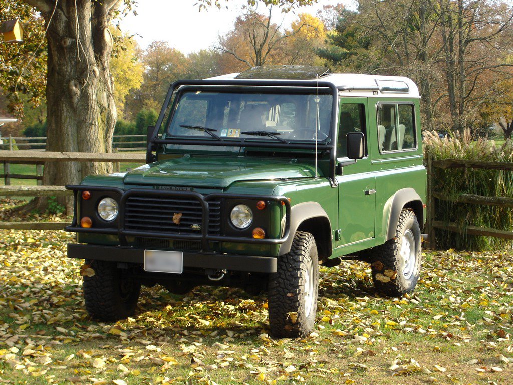 Land Rover Defender 90, 110, 127